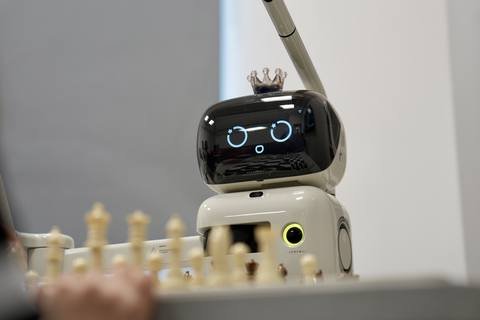Satranç robotu Robo yakın plan